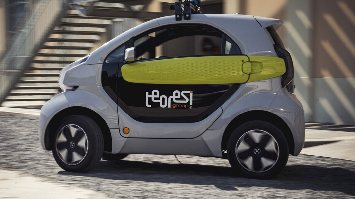  Guida autonoma e battery swapping: Teoresi e XEV portano a Parigi il concept di auto connessa e condivisa per le smart city del futuro 