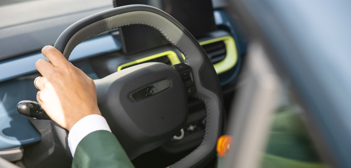 Nuovo volante con comandi rapidi